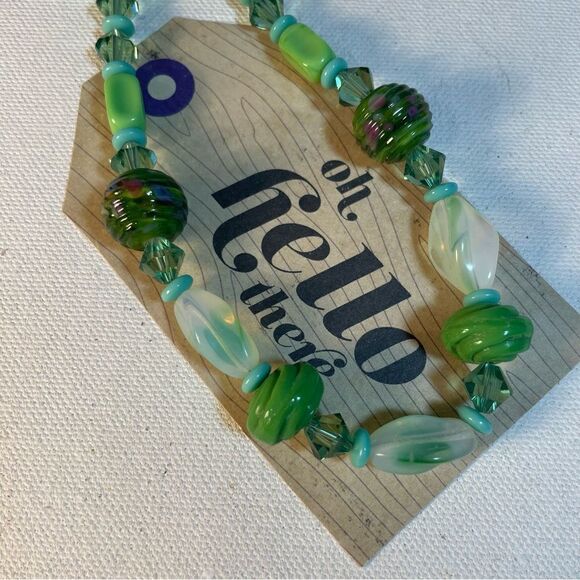 Czech crystal and glass lampworked beads green white necklace - Picture 6 of 13